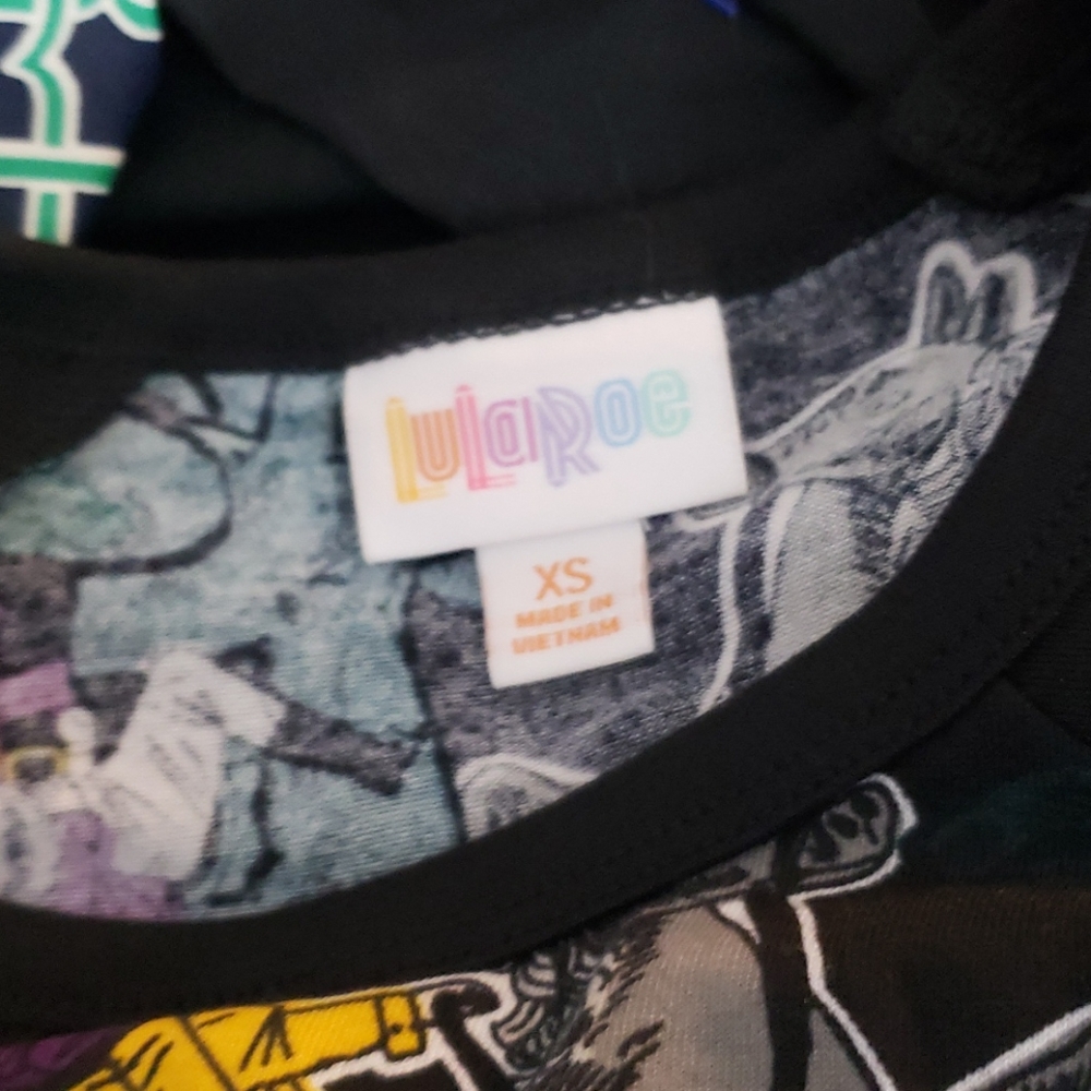 🤯3/$12 LuLaRoe Halloween Headless Horseman Top NWT XS - Picture 5 of 6